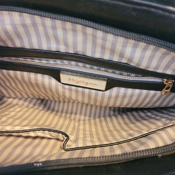 Miztique Purse - Picture 3 of 5